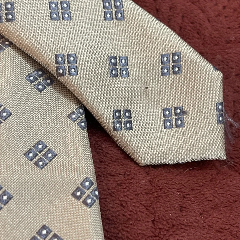 MICHAEL KORS 100% Silk Tie Men's‎ Beige And Gray Necktie  3